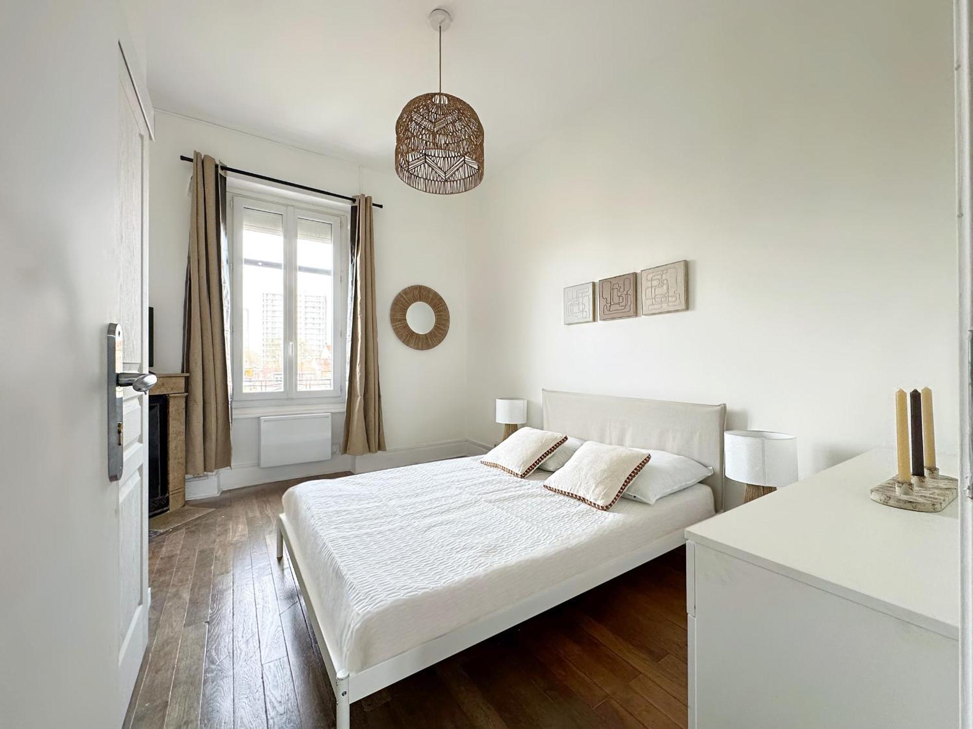 Suite Falso Villeurbanne Exterior foto