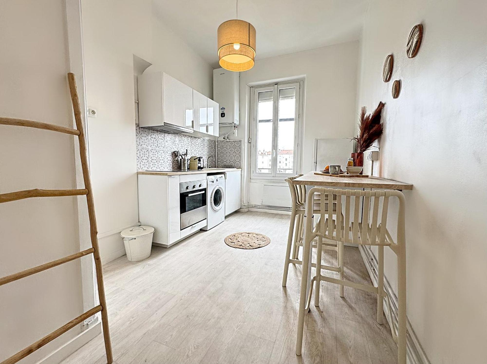Suite Falso Villeurbanne Exterior foto